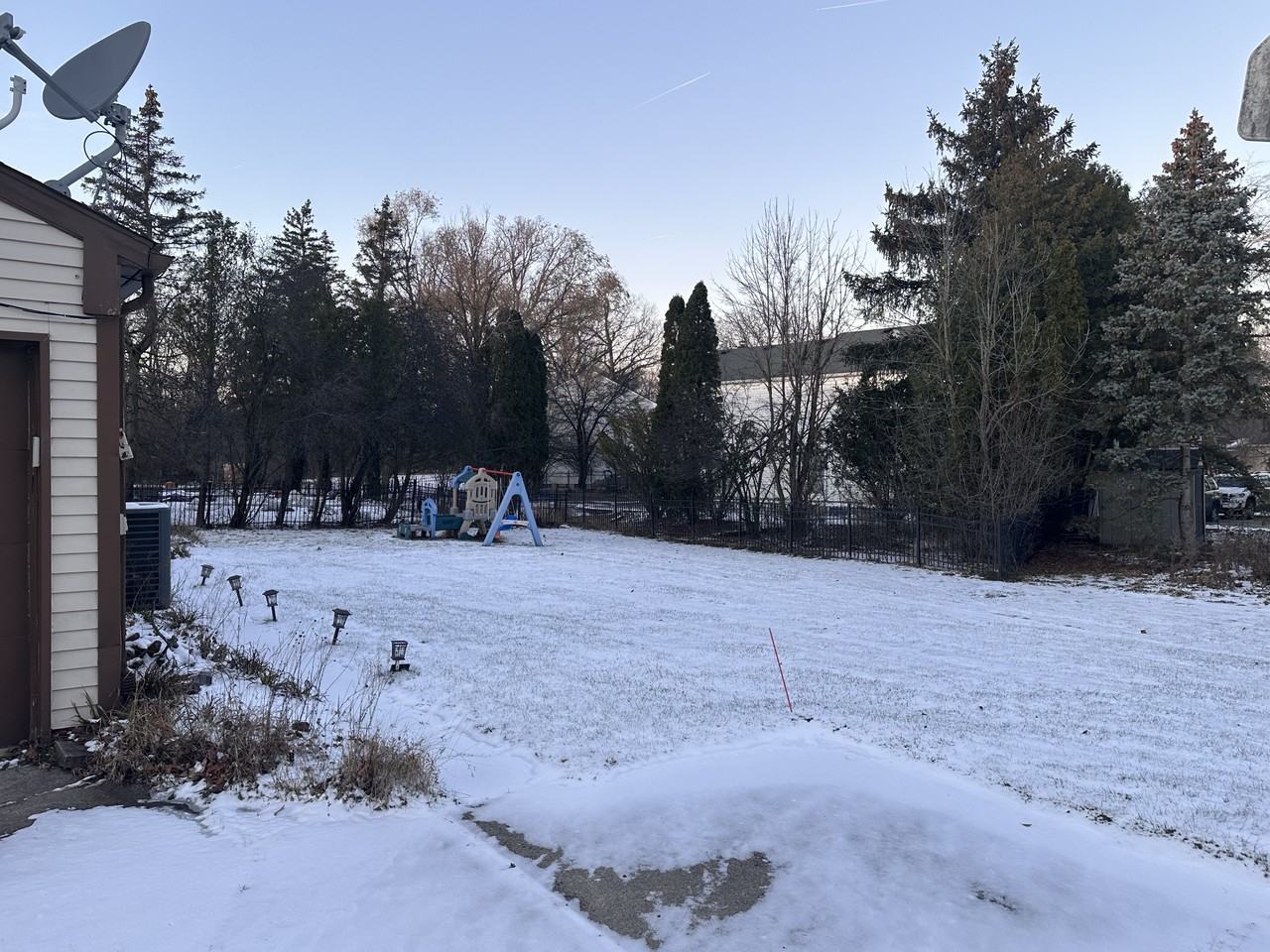 5226 Cedarhurst Dr #NA - Photo 3 of 26