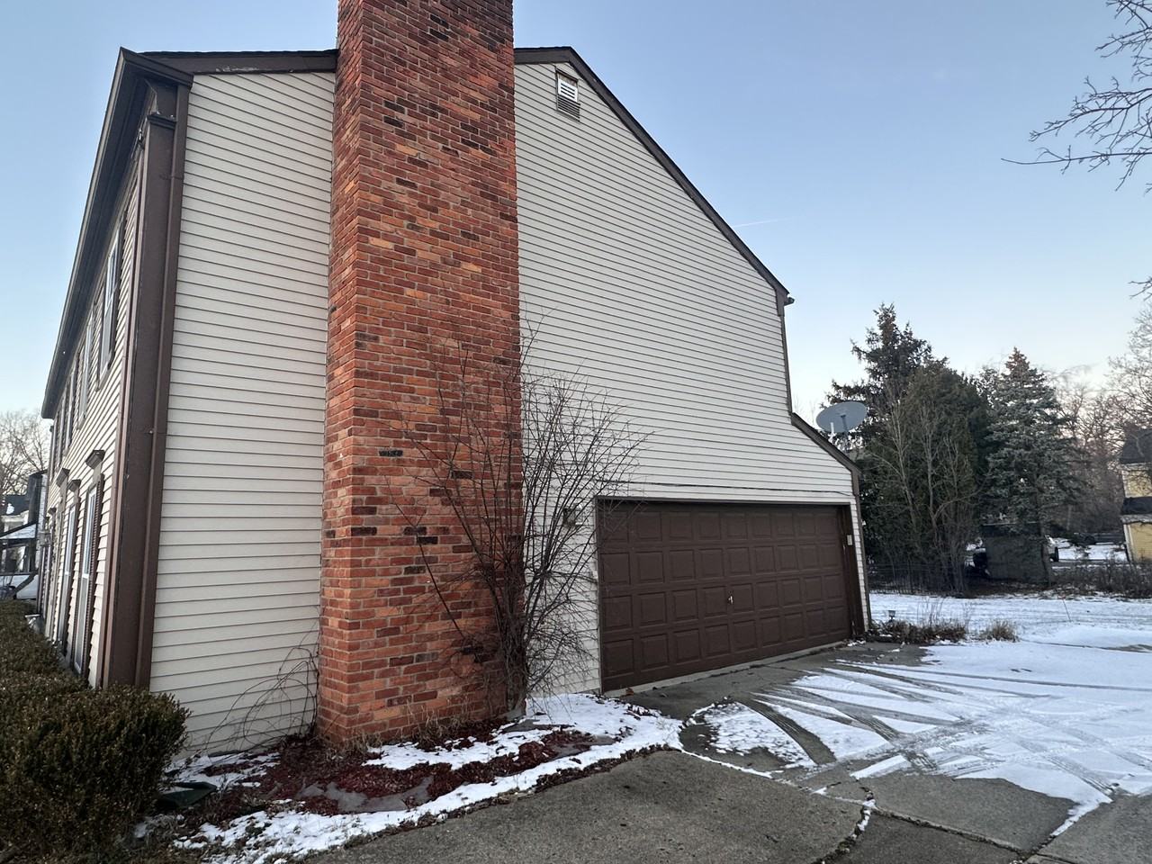 5226 Cedarhurst Dr #NA - Photo 5 of 26