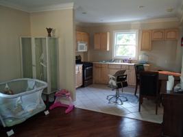 featured image of 176 Thompson Ave #NA