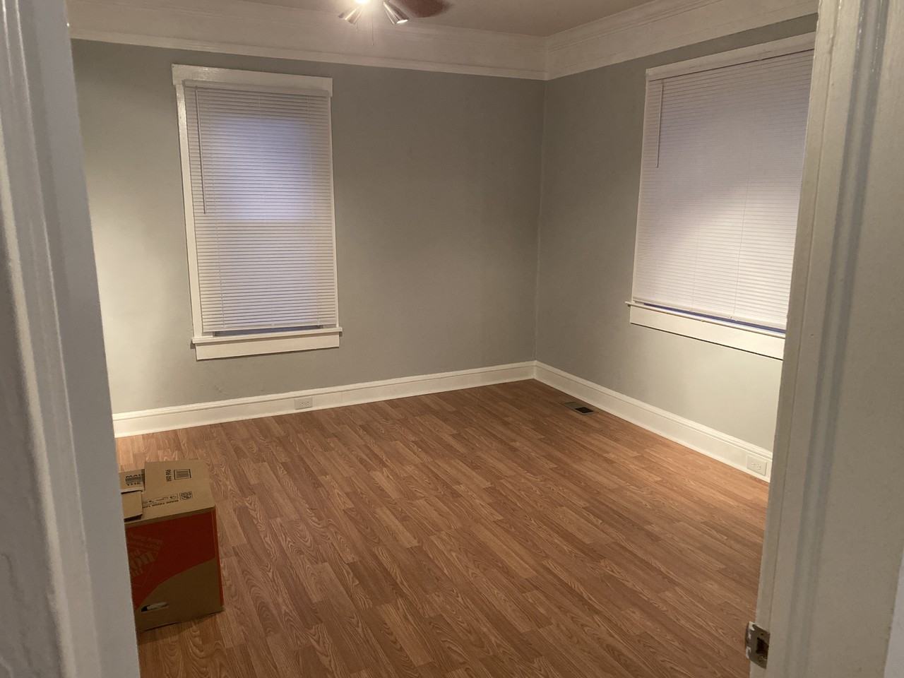 421 Woodlawn Ave #NA - Photo 6 of 13