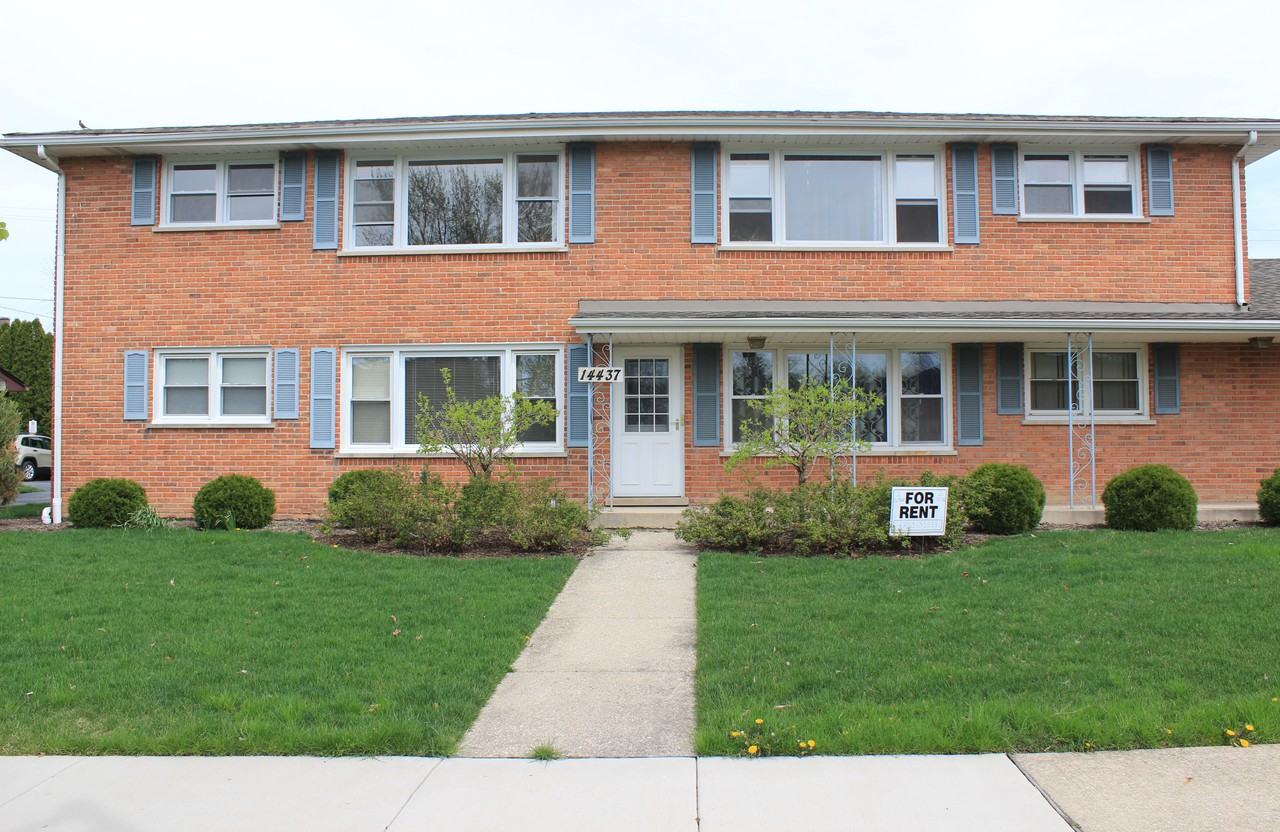 14437 S Ravinia Ave #2N