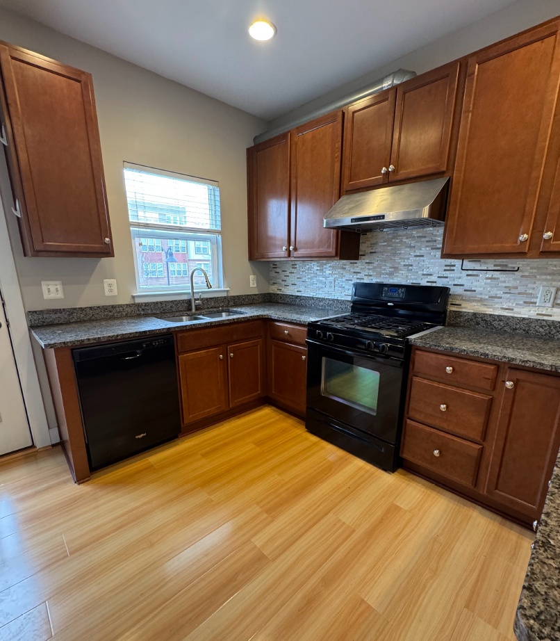 5712 45th Ave #5712 - Photo 5 of 6