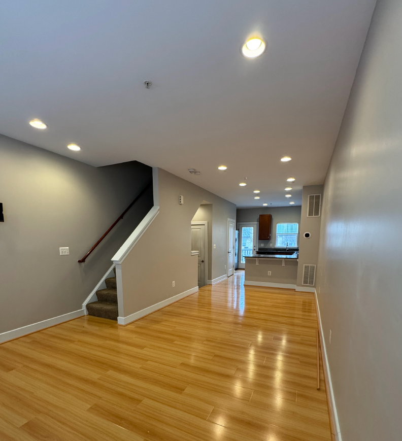 5712 45th Ave #5712 - Photo 6 of 6