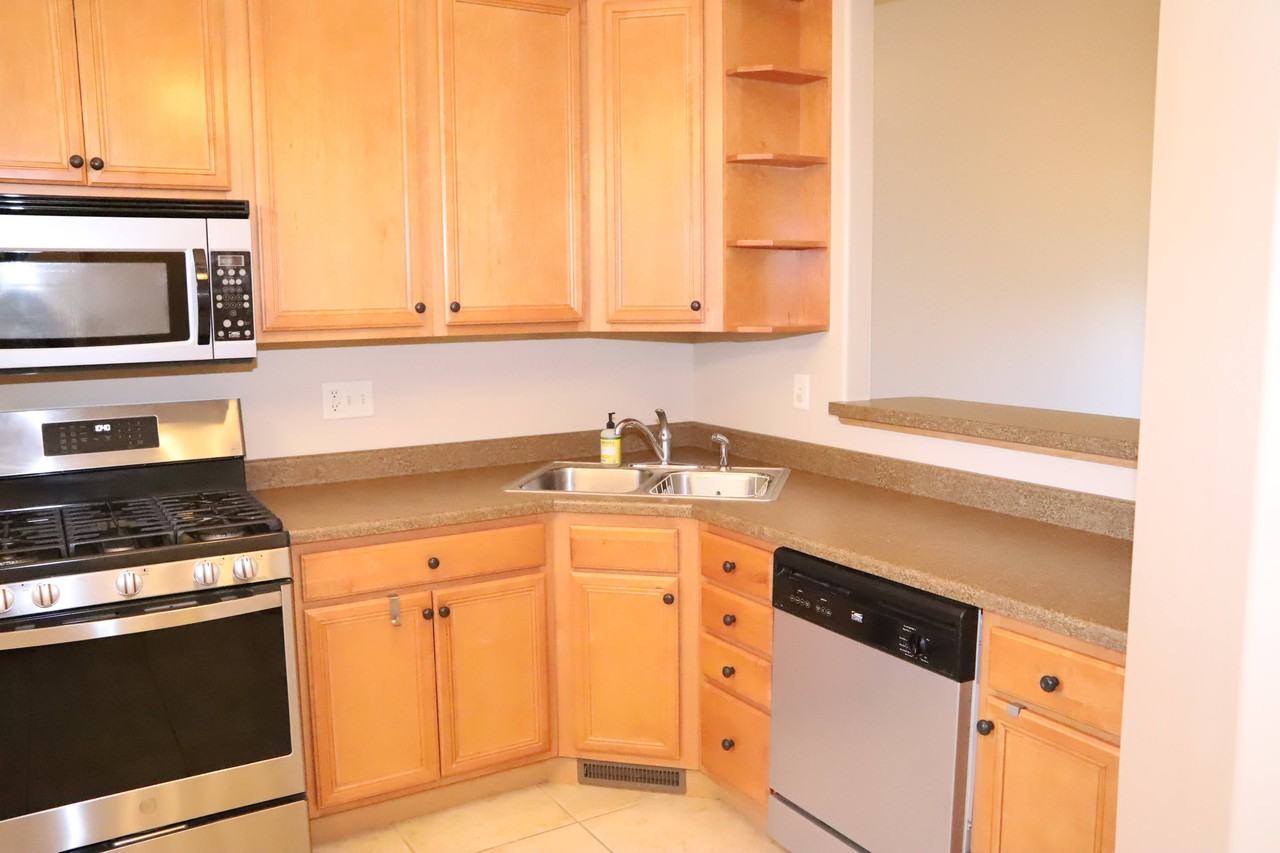 1160 Winchester Ln #NA - Photo 7 of 39