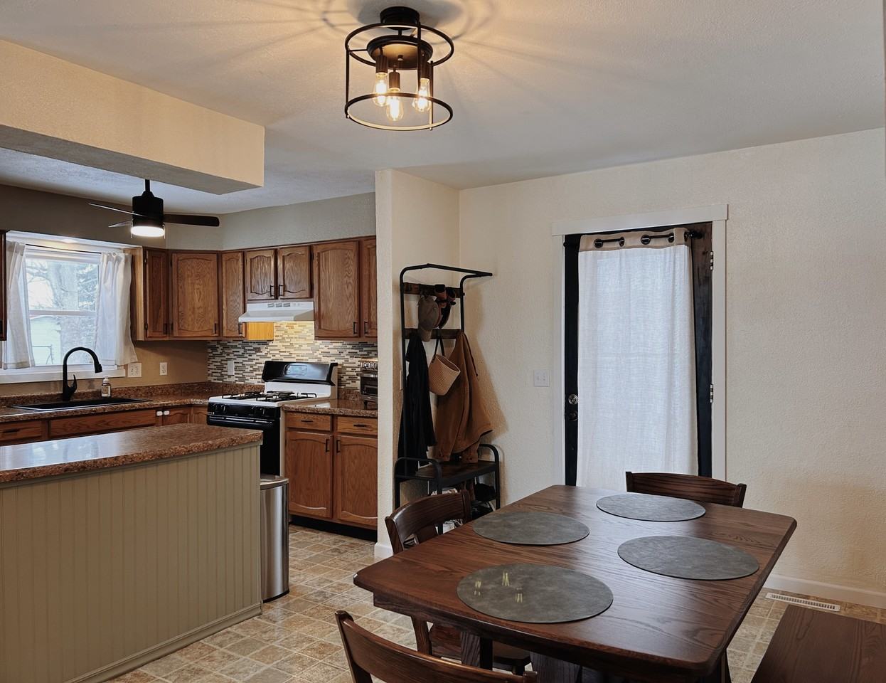 614 Mercer Ave #NA - Photo 6 of 16