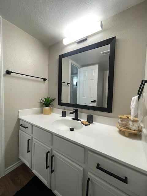 Henderson St - Photo 5 of 8