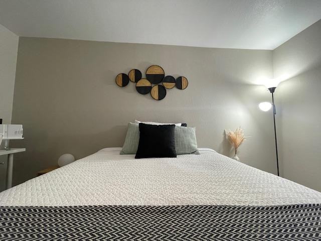 Henderson St - Photo 6 of 8