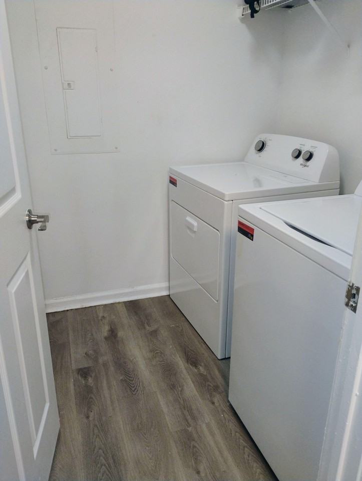 Knight Chase Dr - Photo 3 of 11