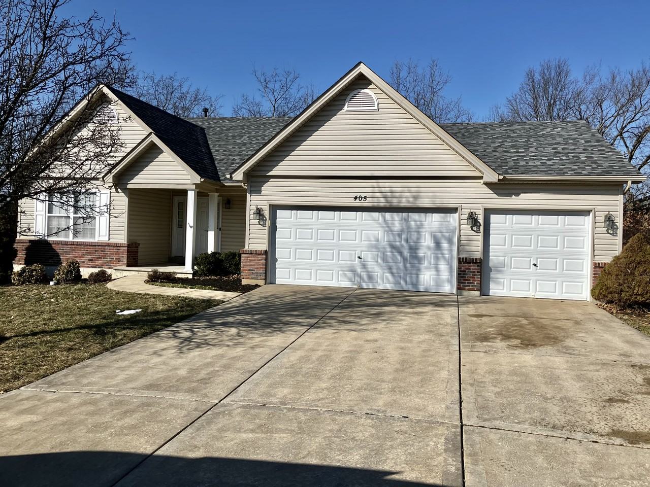 405 Summer Fair Ct #NA - Photo 2 of 20