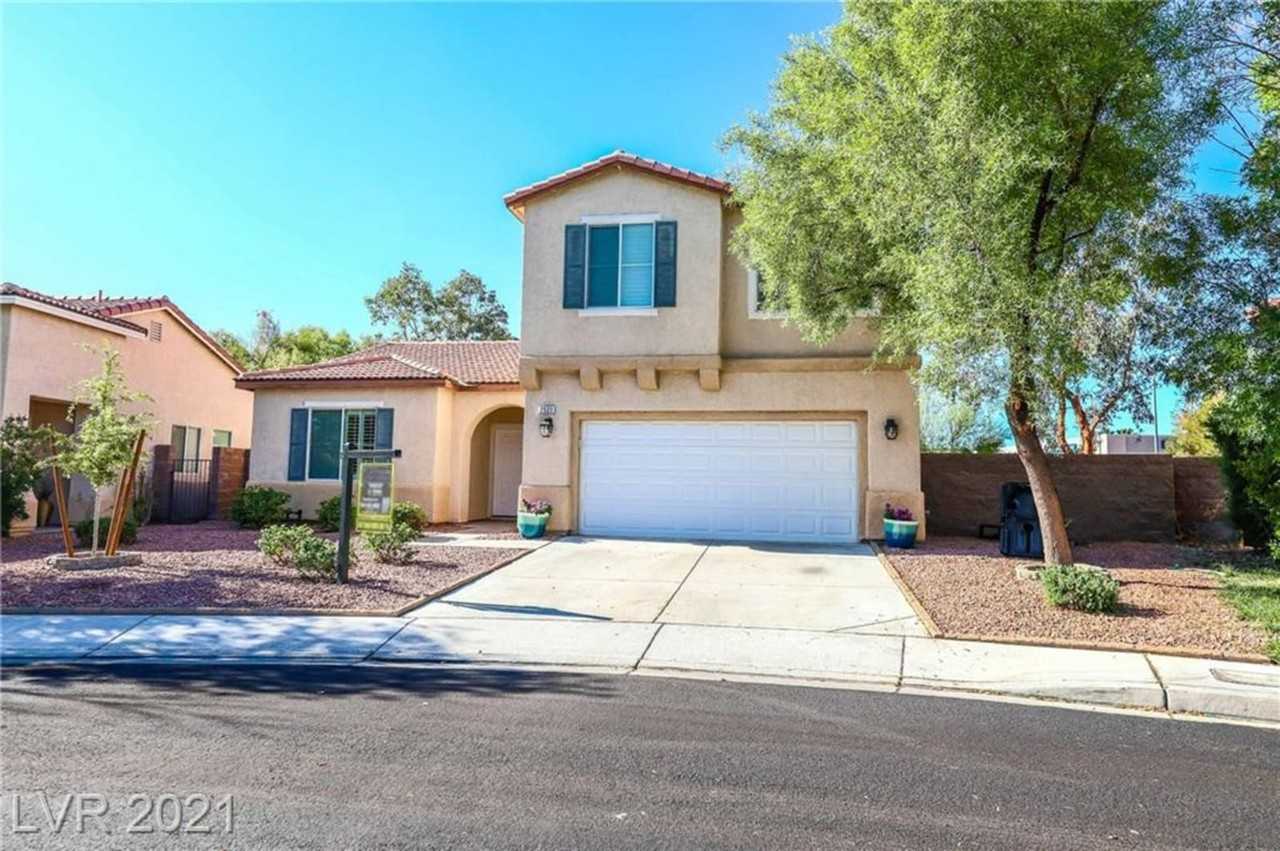 2521 Stanwood Ave #NA - Photo 2 of 24