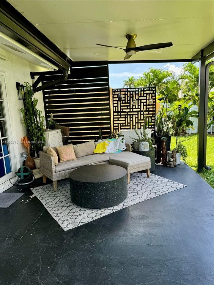 Sw 46th St - Photo 5 of 8