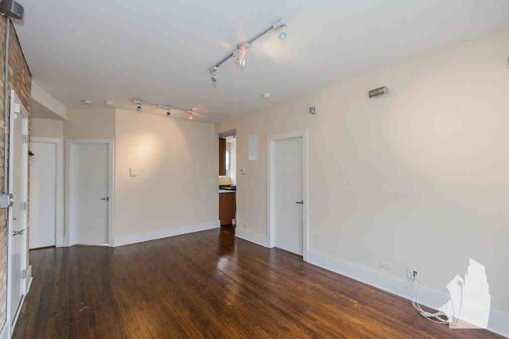 3455 N Wolcott Ave #1N - Photo 6 of 8