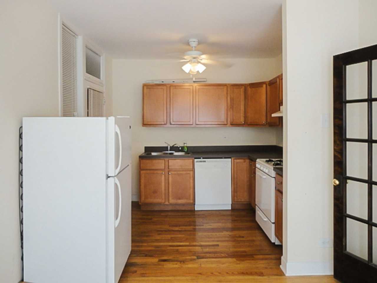 2008 W Foster Ave #2F