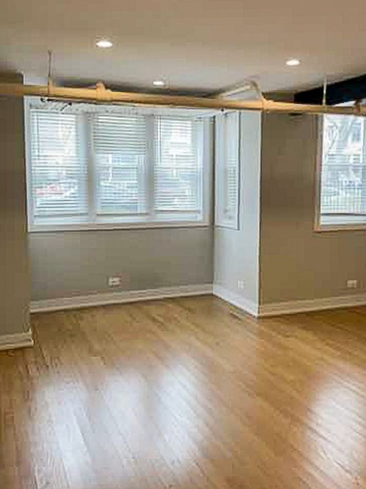 4869 N Paulina St #G - Photo 2 of 8