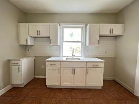 184 W Runyon St #2 - Photo 1 of 1