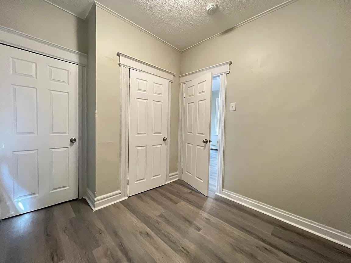 184 W Runyon St #2 - Photo 3 of 5