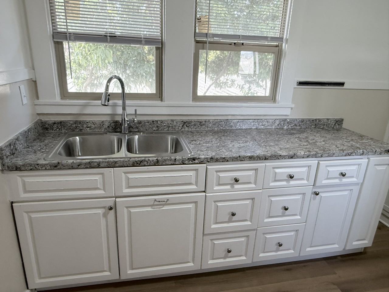 43rd St #3 - Photo 5 of 16