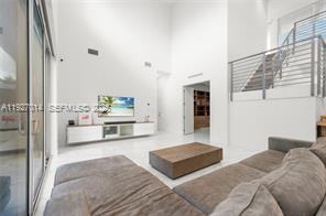 7455 Nw 103rd Pl - Photo 4 of 8