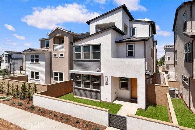 422 Lobata - Photo 2 of 8