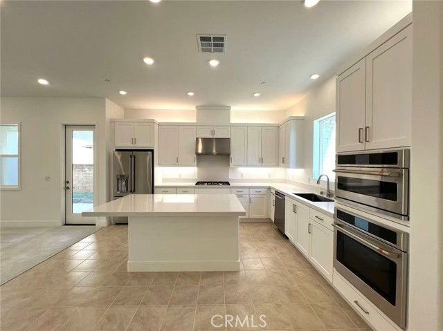 414 Clipper - Photo 2 of 8