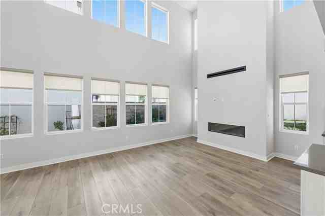 141 Holliston - Photo 6 of 8