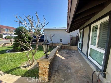 16563 Mount Shelly Cir - Photo 3 of 8