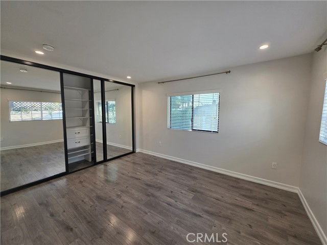 7954 Crosnoe Ave - Photo 2 of 8