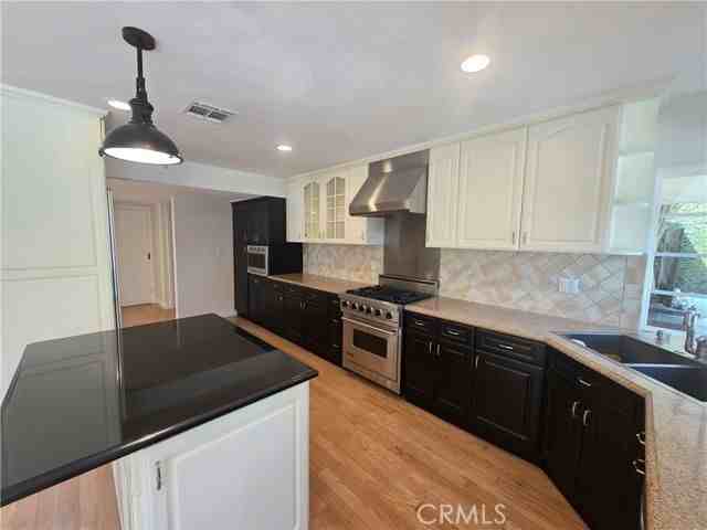 12304 Louise Ave - Photo 6 of 8