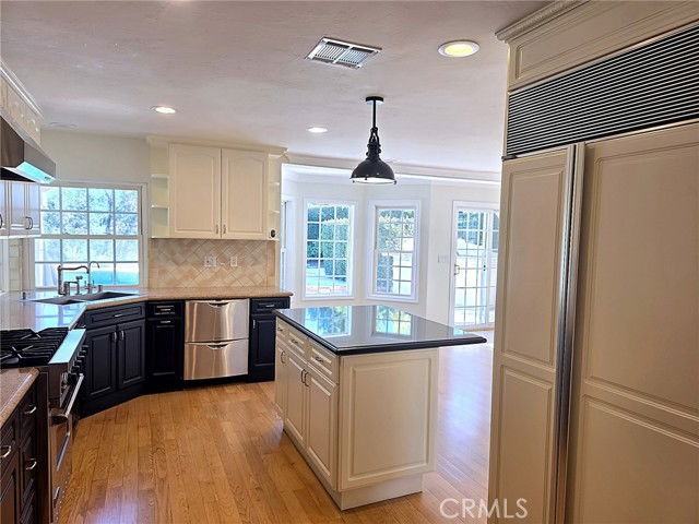 12304 Louise Ave - Photo 7 of 8