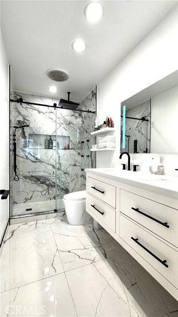 7414 Delco Ave - Photo 5 of 8