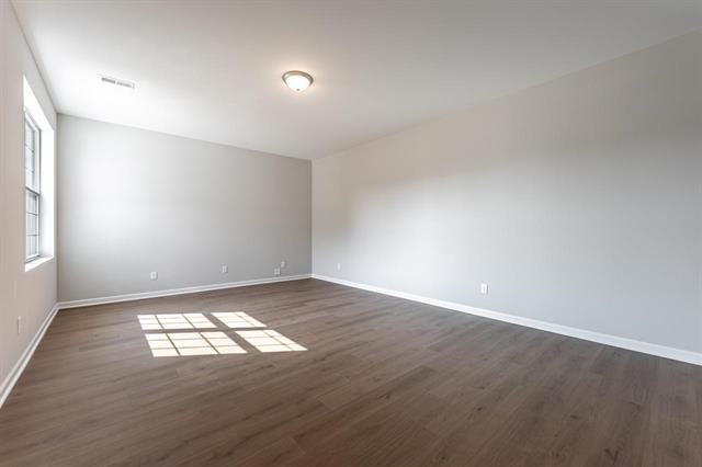 5689 Roys Rdg #1 - Photo 3 of 14