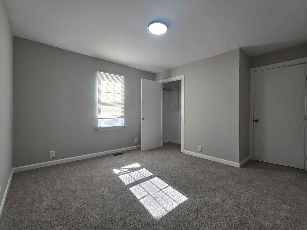 316 E Highland Dr #1 - Photo 3 of 9