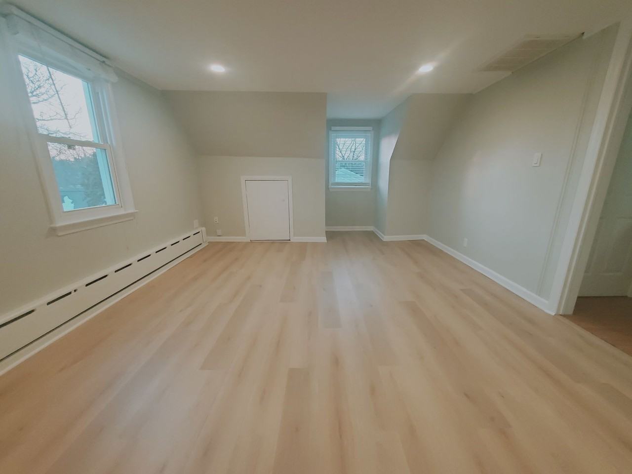 21 Lyon Ave #2 - Photo 3 of 8