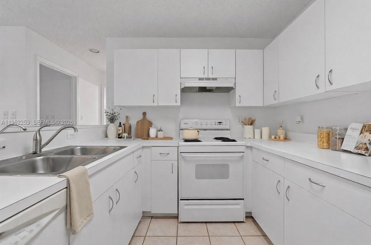 10111 W Atlantic Blvd #C3 - Photo 3 of 8
