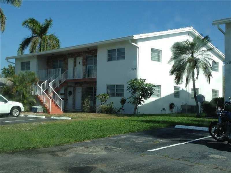 1080 Ne 25th Ave #1 - Photo 2 of 8