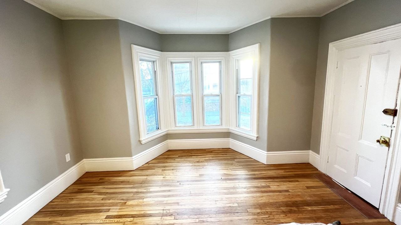 31 Ridgeway St #1 - Photo 4 of 8