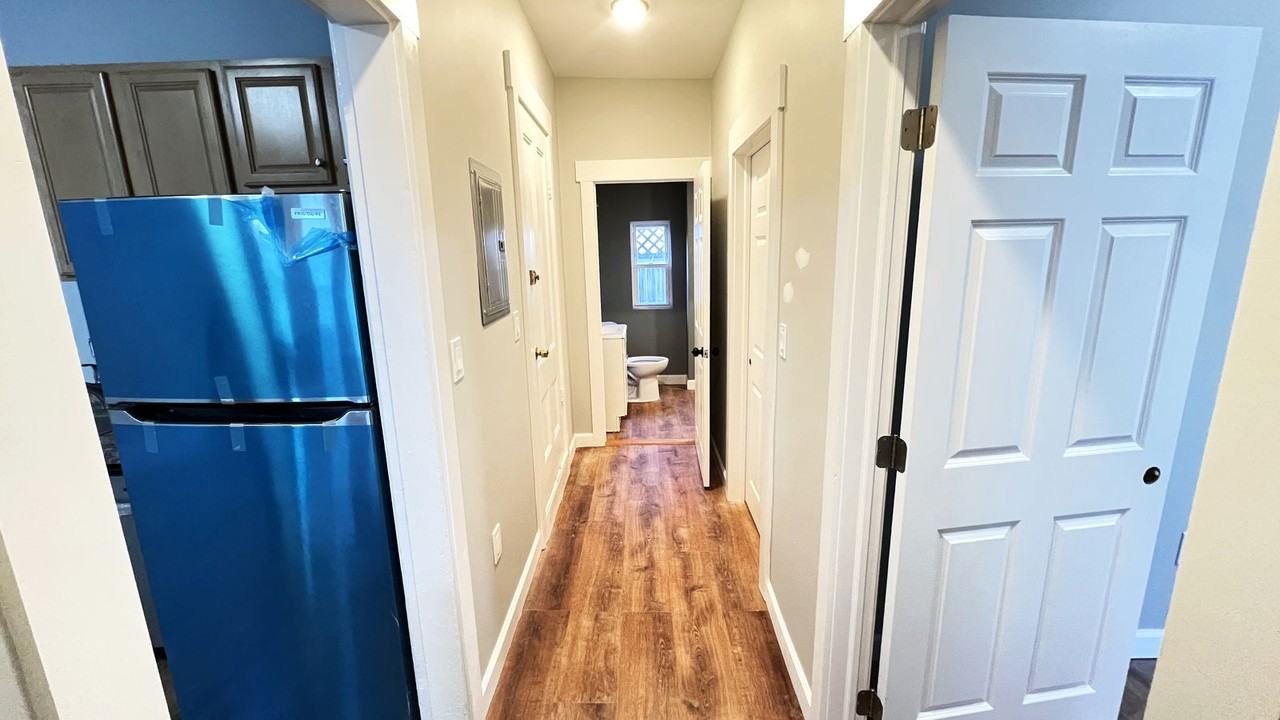 31 Ridgeway St #1 - Photo 7 of 8