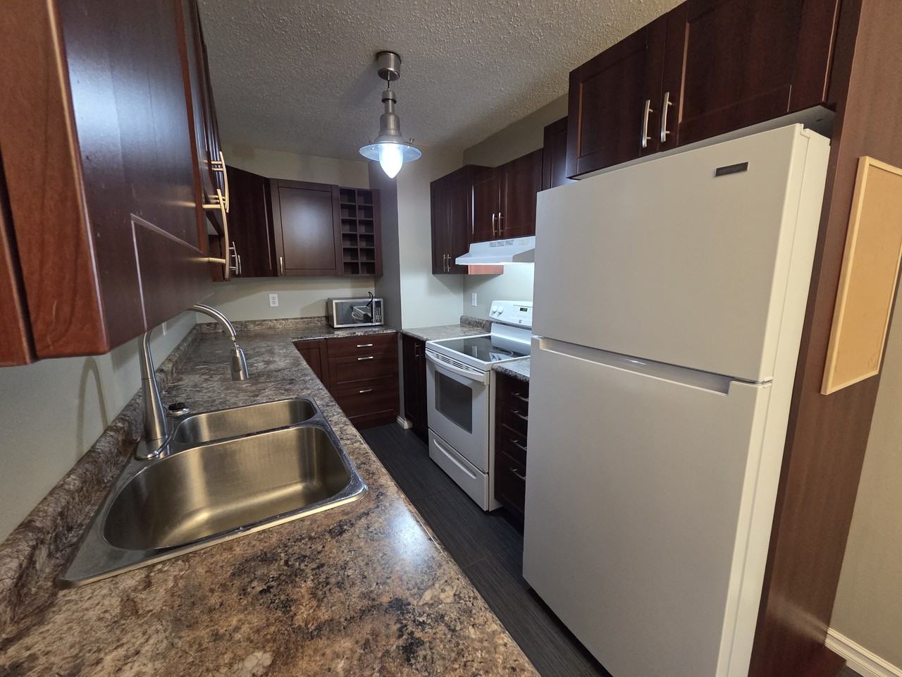 #202, 49 Akins Drive St. Albert - Photo 2 of 14