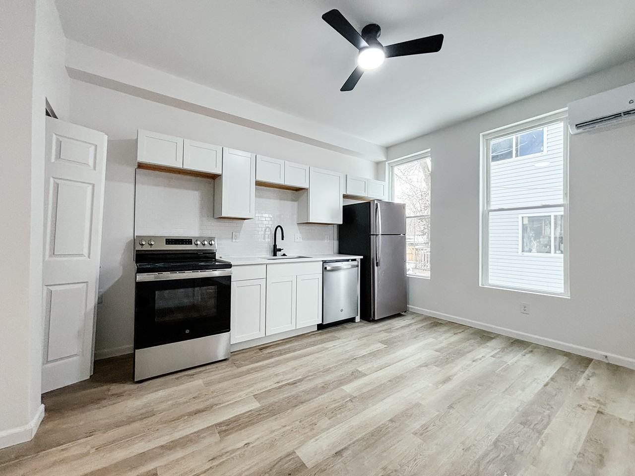 3507 Latonia Ave #3 - Photo 4 of 10