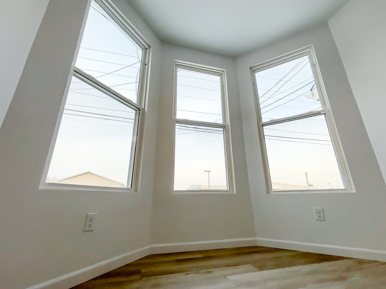 3507 Latonia Ave #3 - Photo 7 of 10