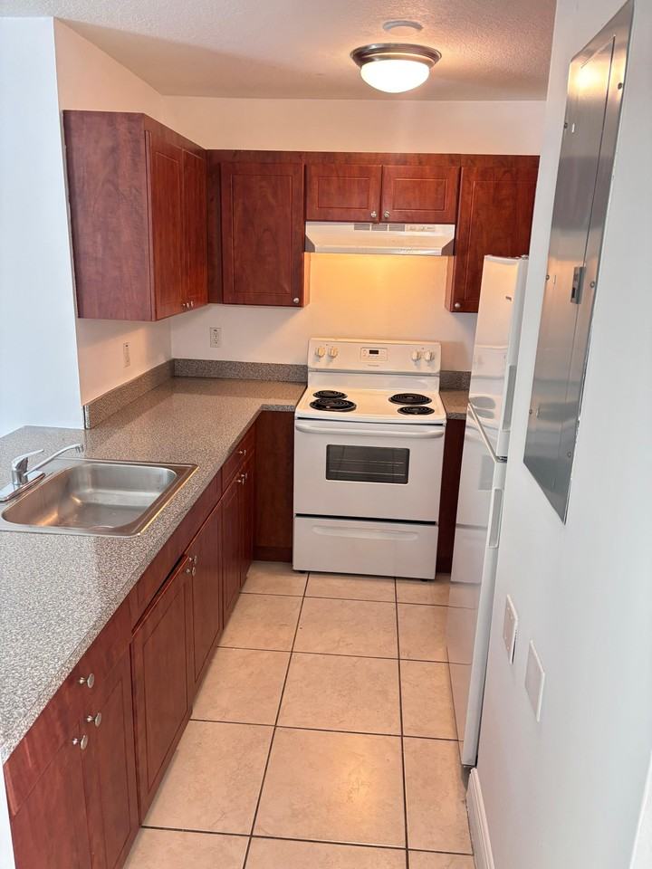 2461 W 78th St #2461-202 - Photo 2 of 13