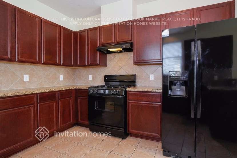 1007 Doubletree Glen Dr - Photo 6 of 25