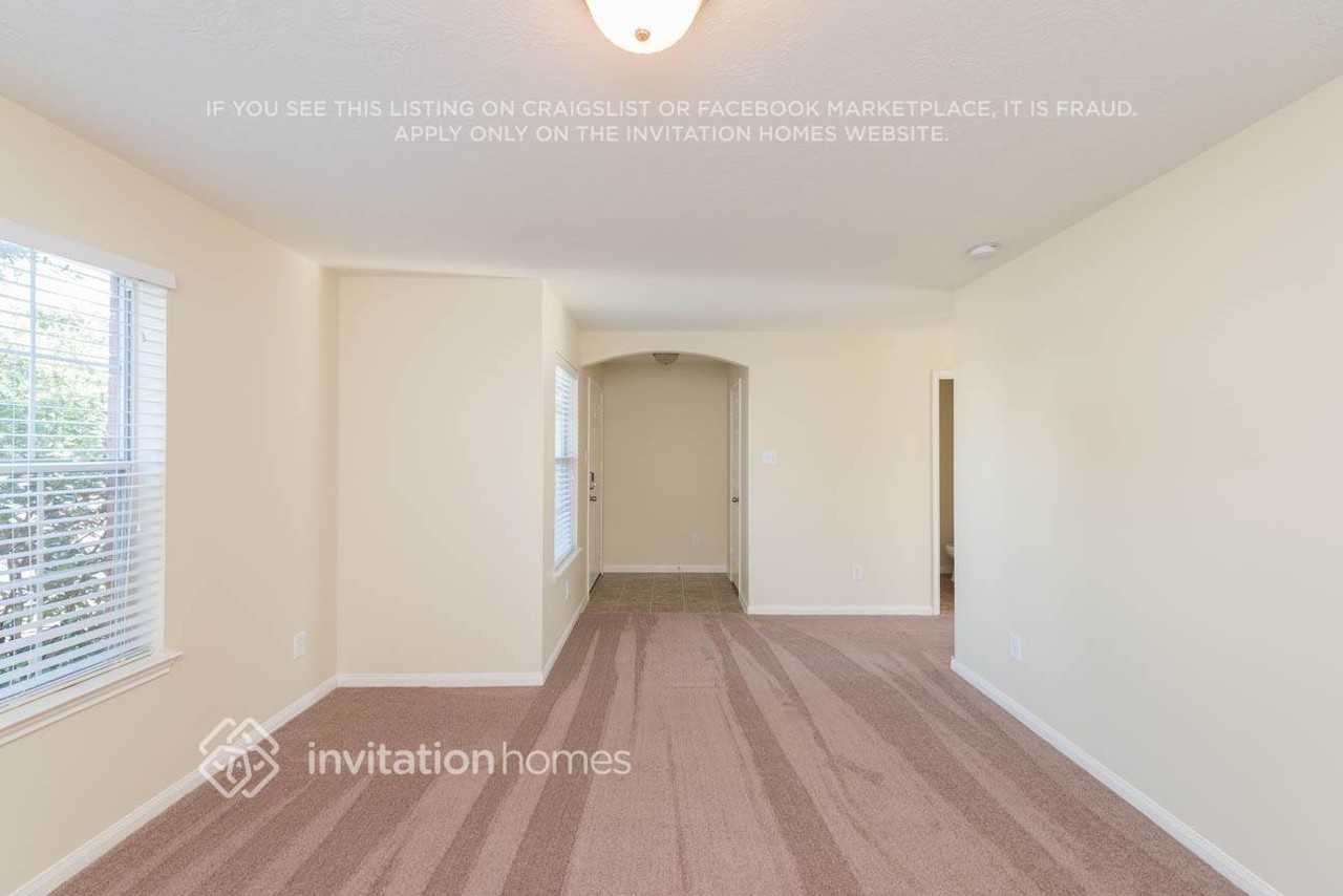 6333 Mountain Pines Ln - Photo 2 of 18