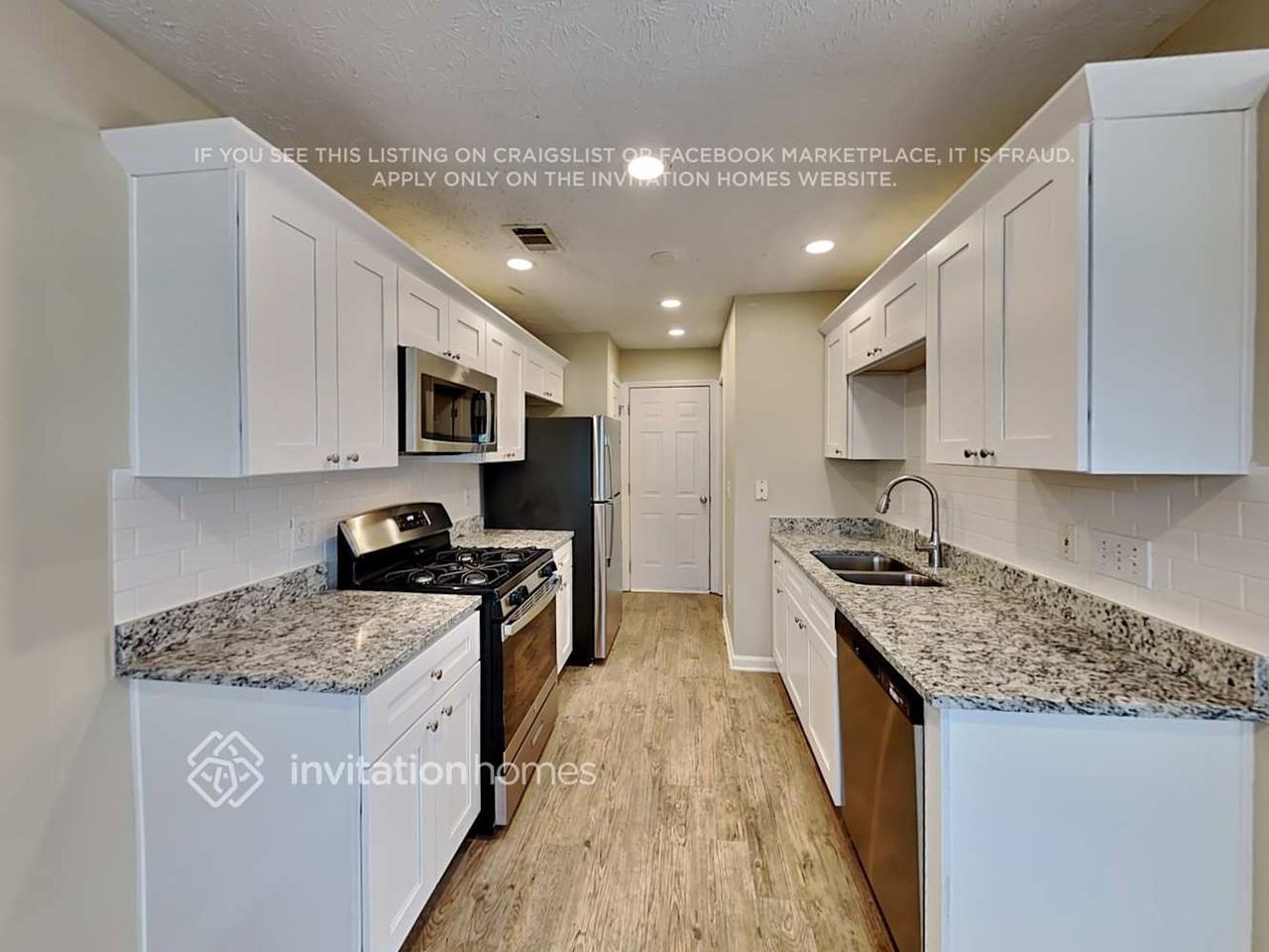 521 Stanford Pl - Photo 7 of 18