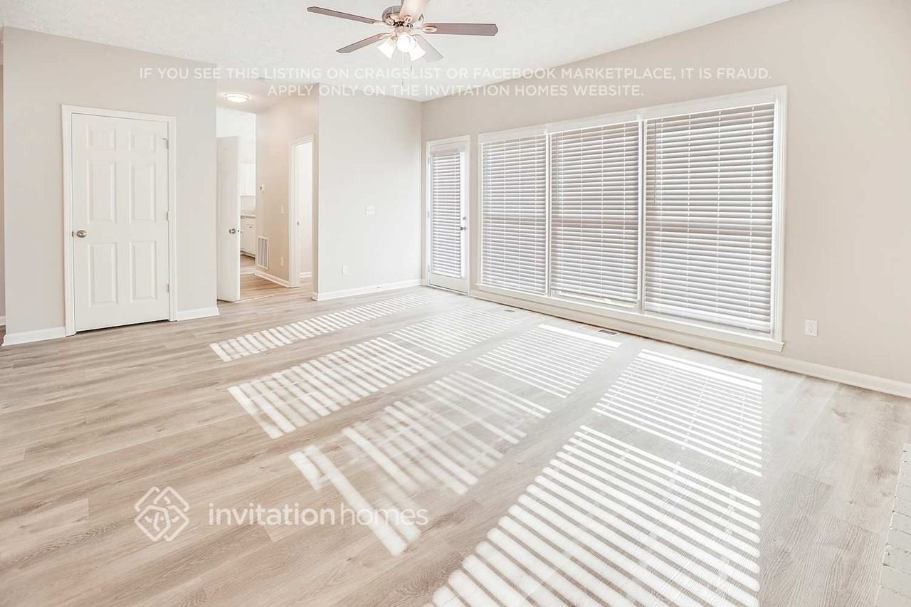 17 Hollow Springs Ln - Photo 6 of 25