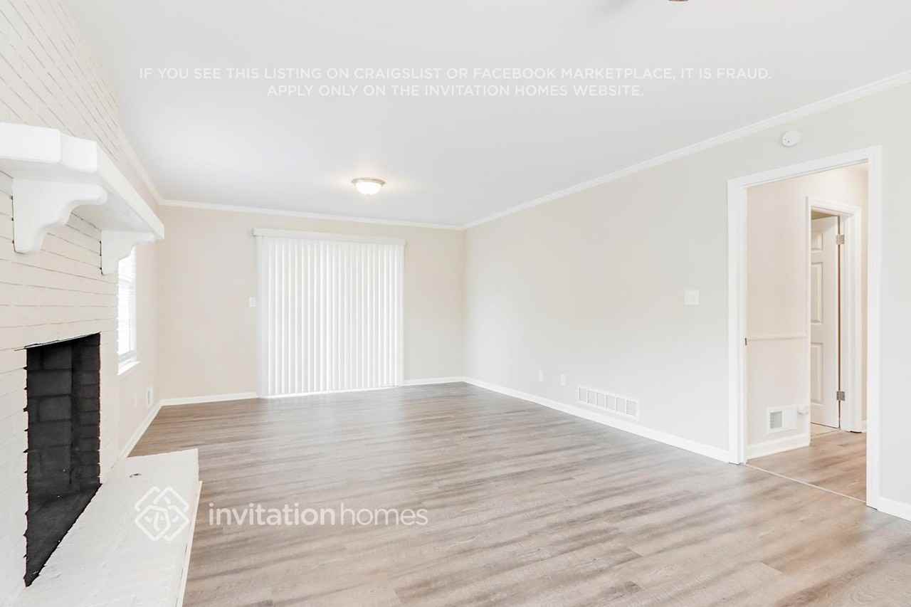 1427 Drayton Woods Dr - Photo 5 of 25