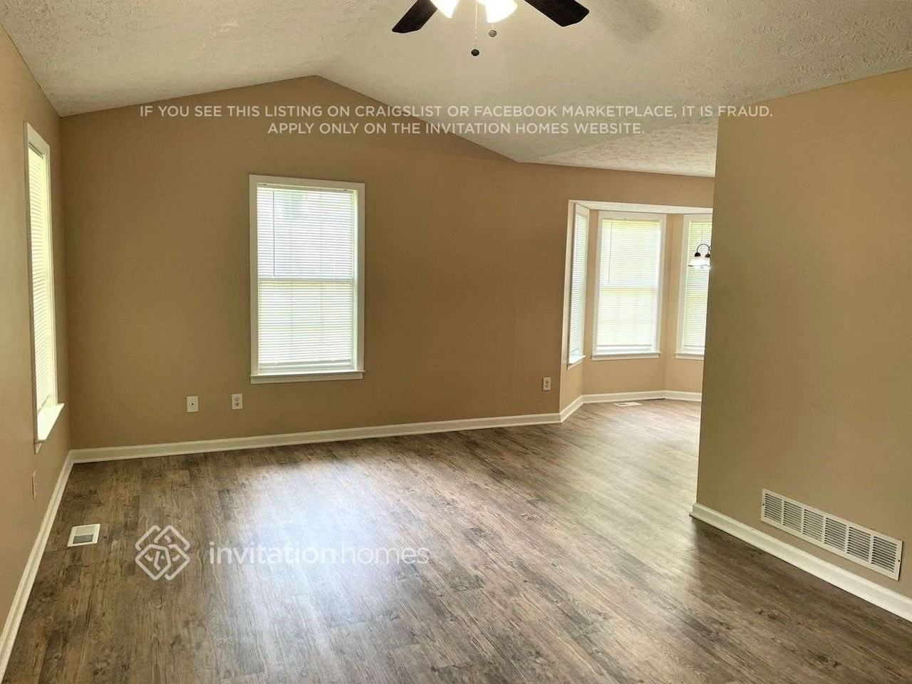 45 Lady Morgan Ln - Photo 2 of 11