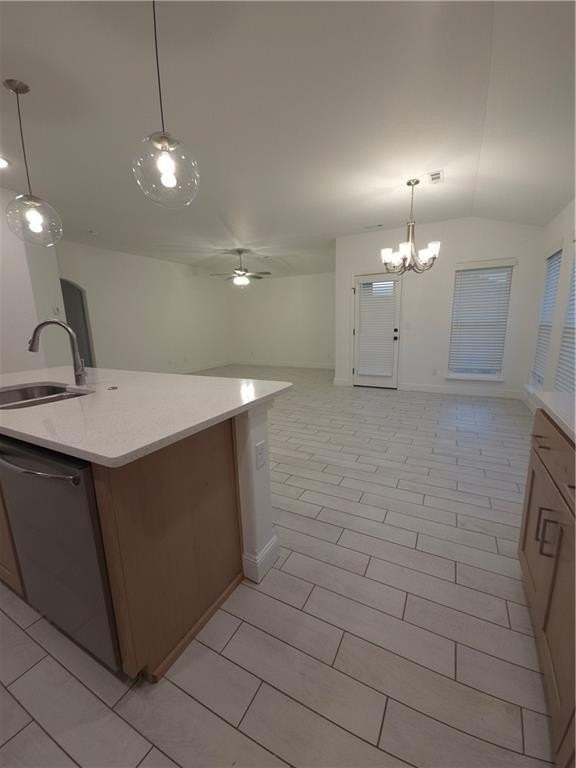 813 S Sparrow St - Photo 6 of 21