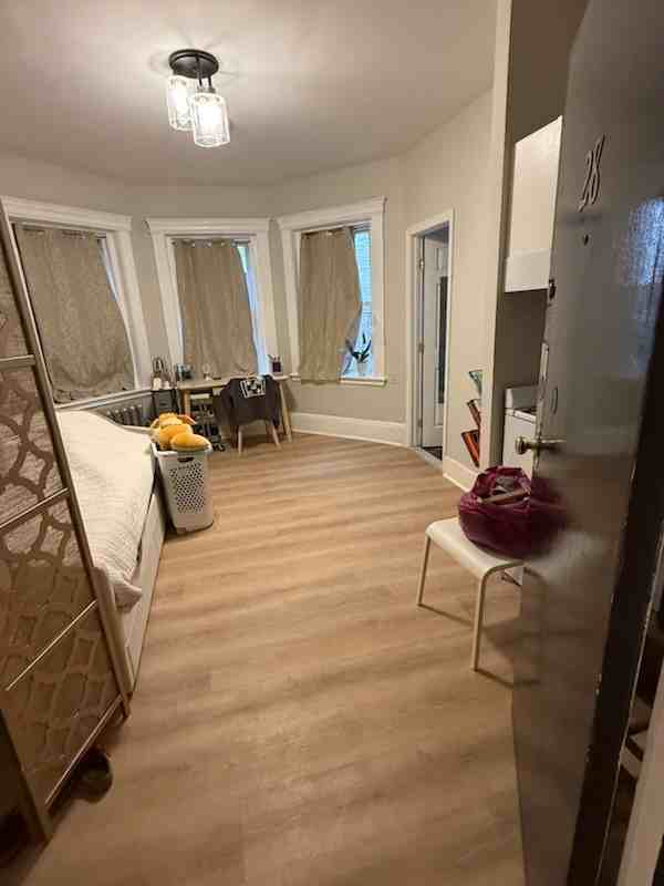 41 Hemenway St #28