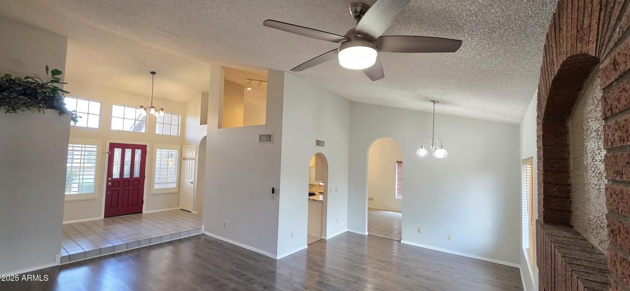 1601 W Oakland St - Photo 2 of 40